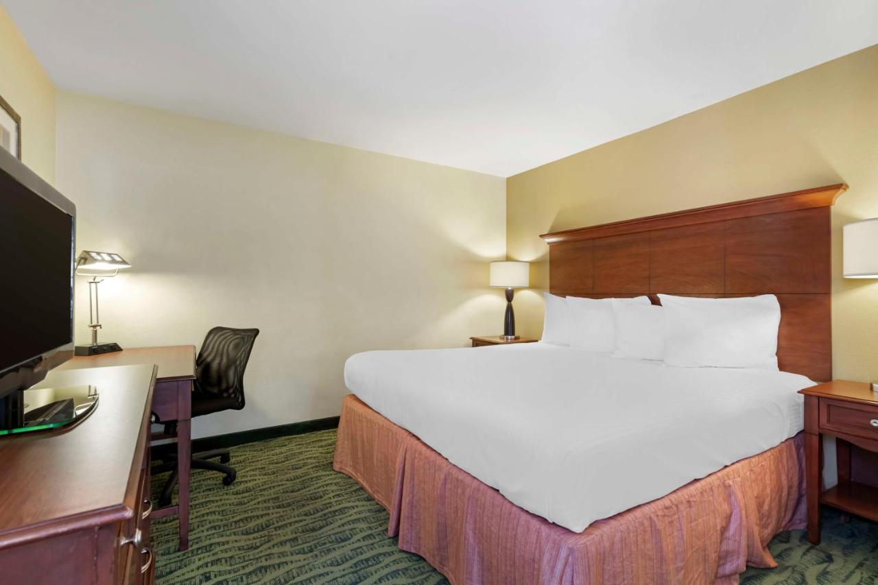 Best Western Mcallen Medical Center Екстер'єр фото