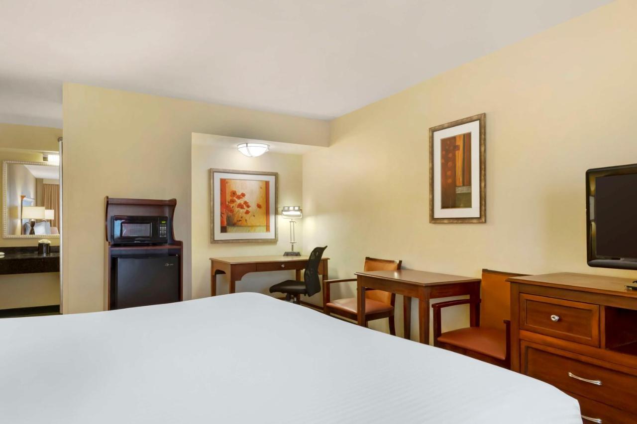 Best Western Mcallen Medical Center Екстер'єр фото