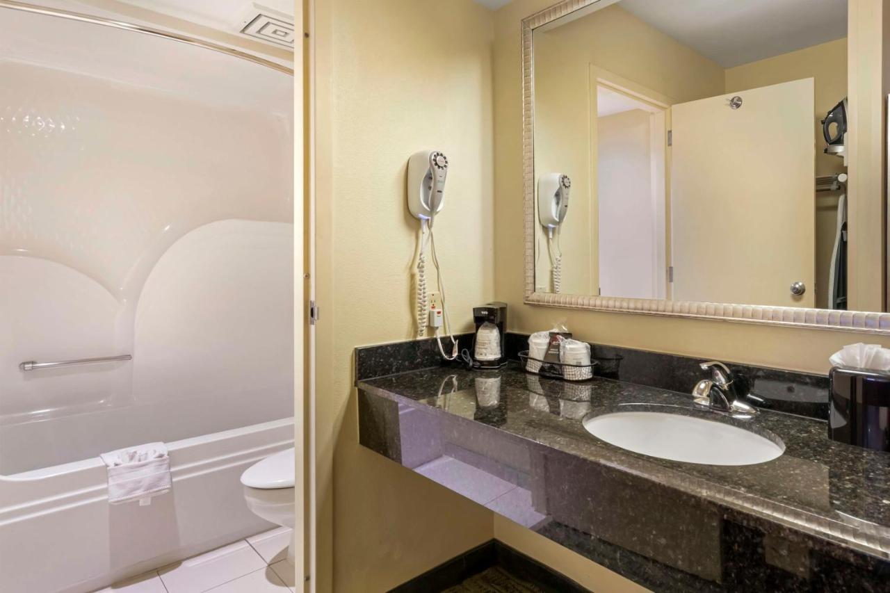 Best Western Mcallen Medical Center Екстер'єр фото
