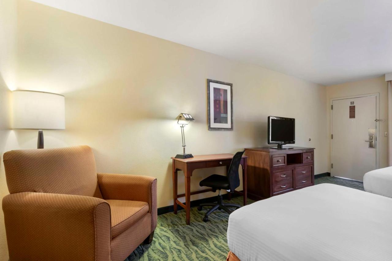 Best Western Mcallen Medical Center Екстер'єр фото